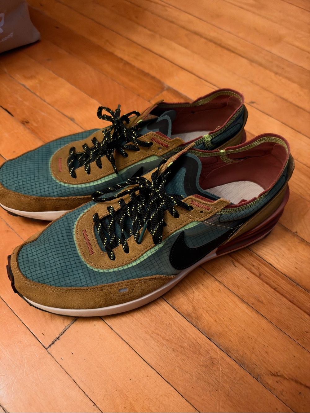 Nike Men’s Teal, Olive & Brown Low-Top Sneakers